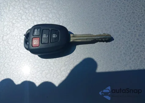 2018 Toyota Corolla Le из США, поврежденный, VIN 2T1BURHE6JC995750